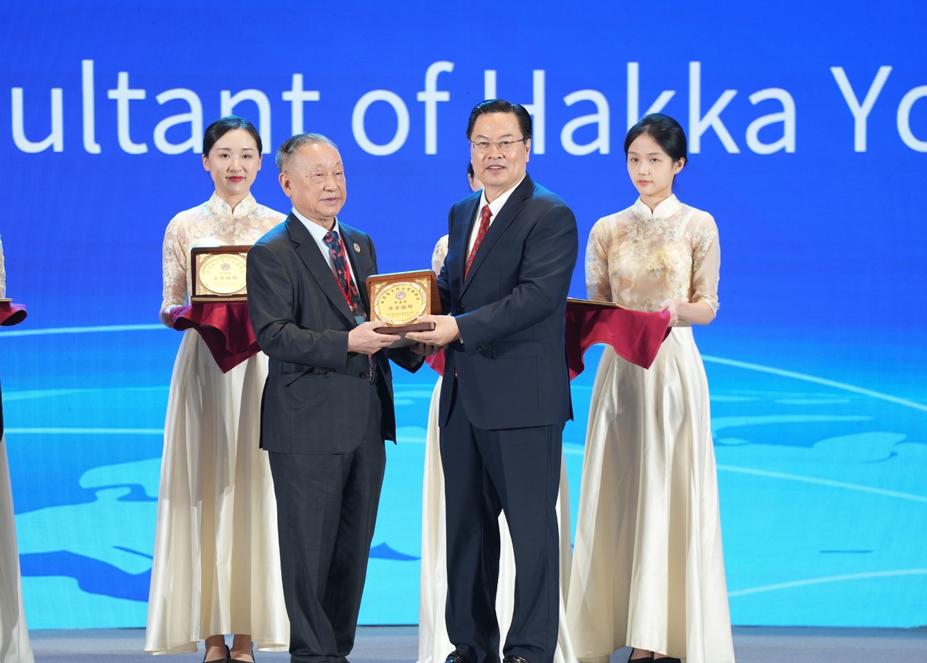 曾智明寄語客屬青年：攜手共進，共創價值<br>—第五屆世界客屬青年大會在廣州召開