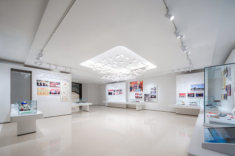 曾憲梓事跡展覽館